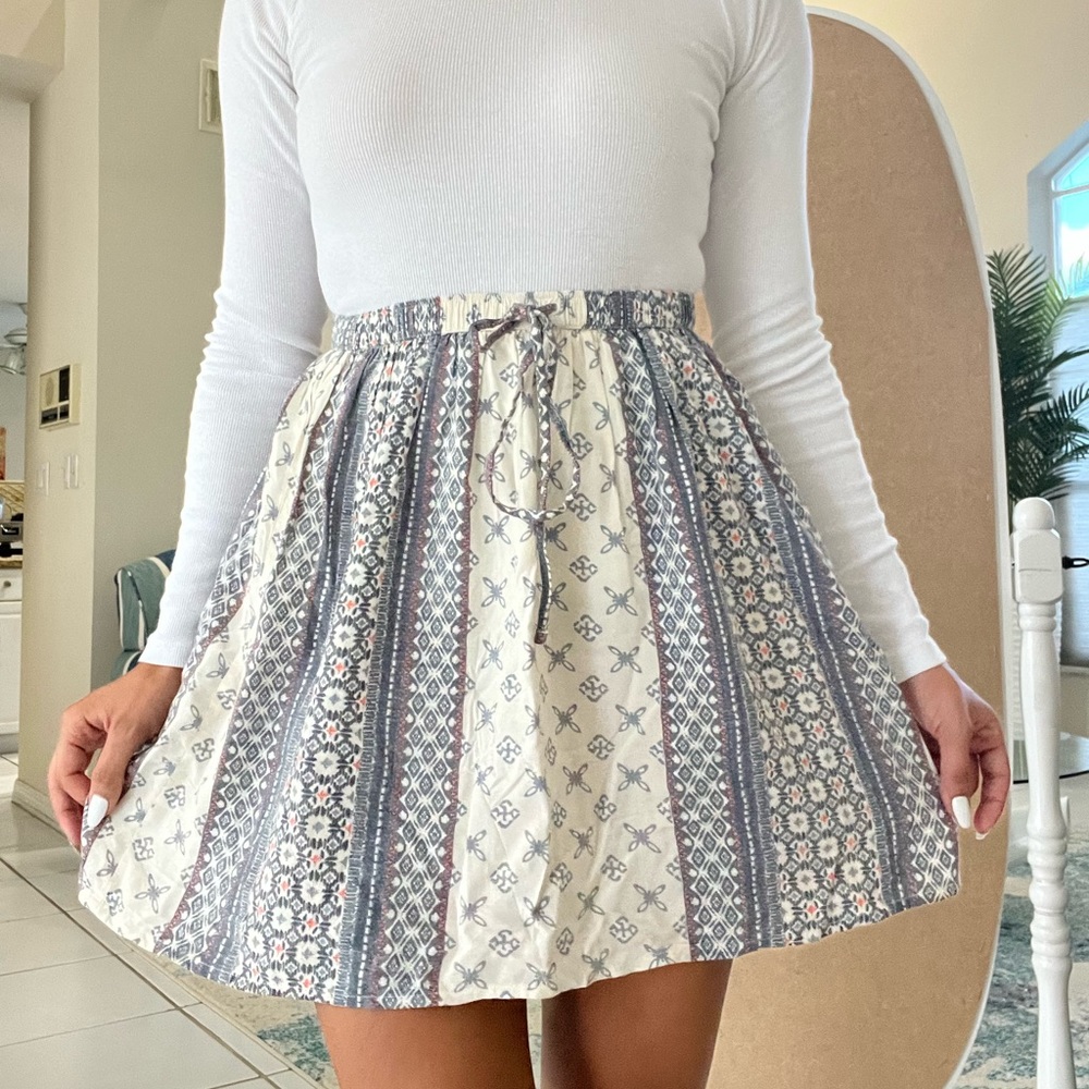 HOLLISTER Beach Skirt in the Size X-SMALL